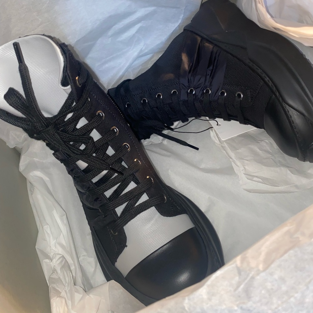 Rick owens. Like new! 36.5